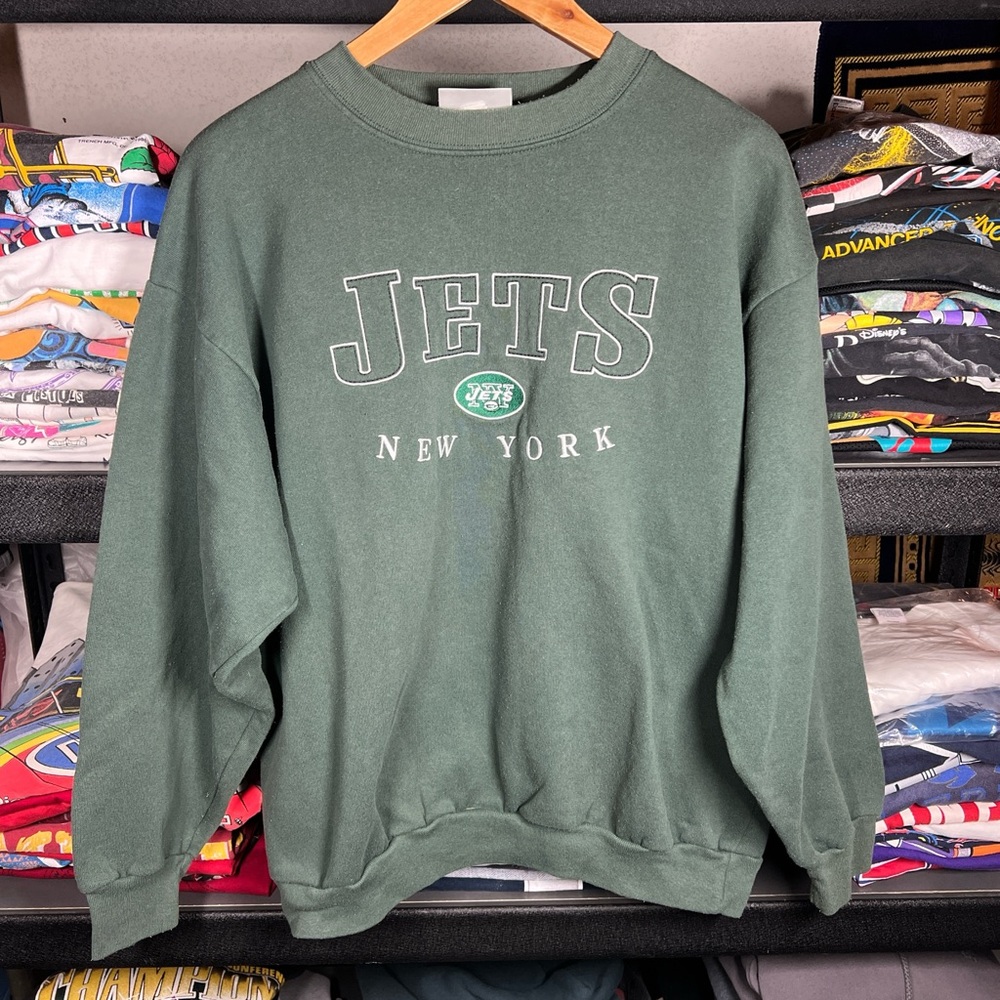 Classic Vintage New York Jets crewneck on the logo athletic tag